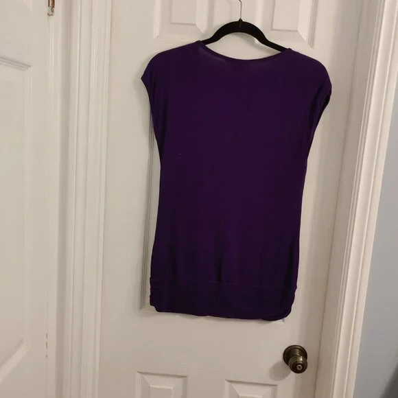 Deep Vee Tee - Picture 2 of 4